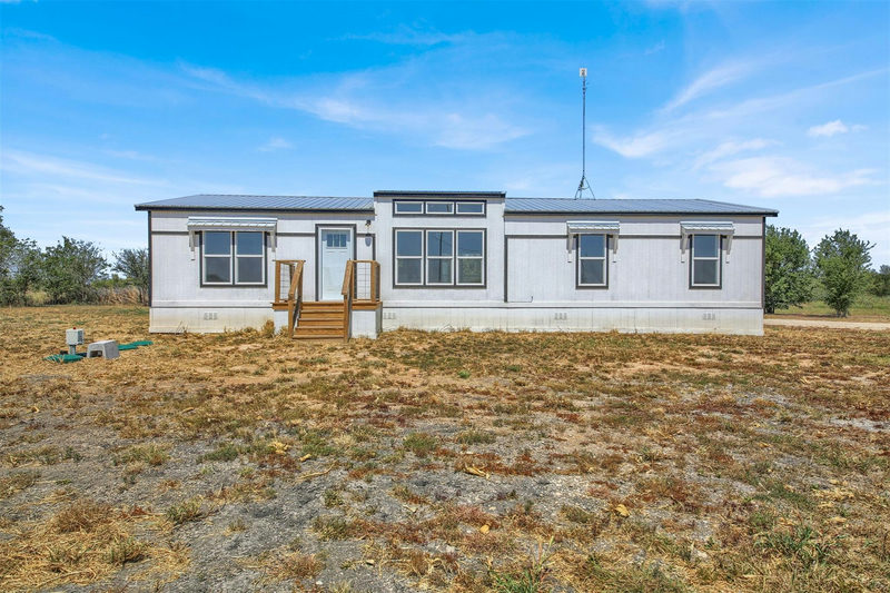 27 County Road 483 — exterior