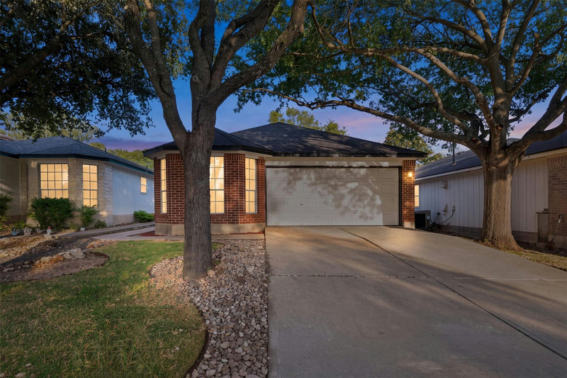 17539 Bishopsgate Dr — exterior