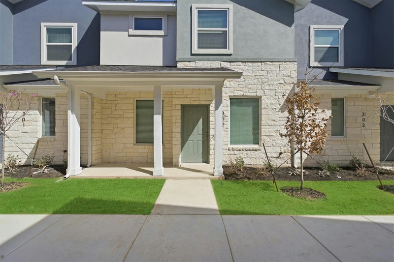 500 Municipal Dr #302 — exterior