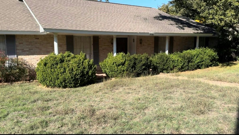 7506 Long Point Dr — exterior