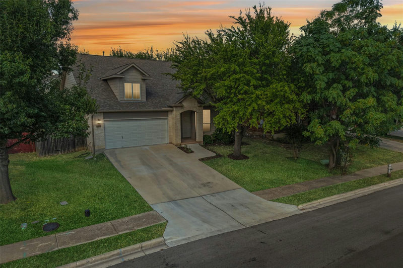 2608 Century Park Blvd — exterior