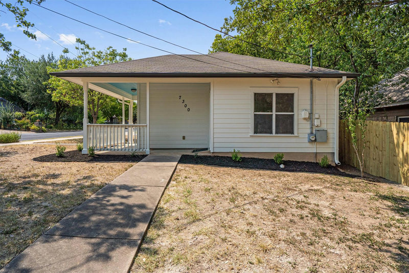 7300 Blessing Ave — exterior