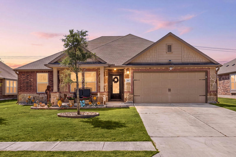 111 Plantain Dr — exterior