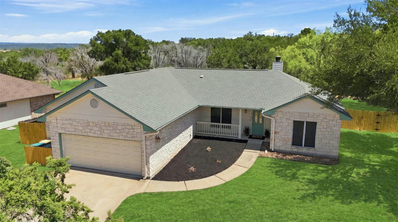 3303 E Scenic Loop — exterior