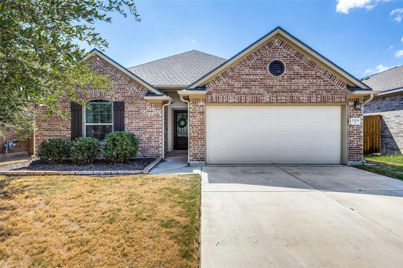 2224 Bonavista Way — exterior