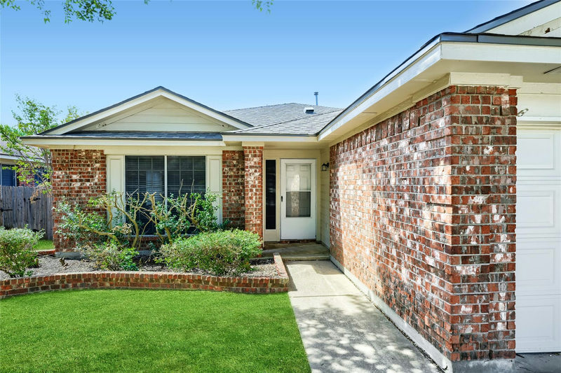 1617 Balmorhea Ln — exterior