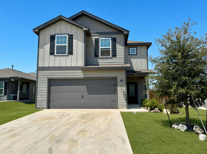267 Surrey Oaks — exterior