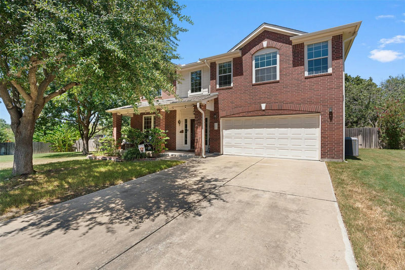 310 Nick Price Cv — exterior