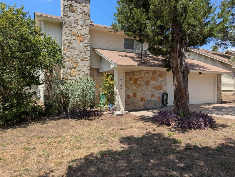 7108 Shadywood Dr — exterior