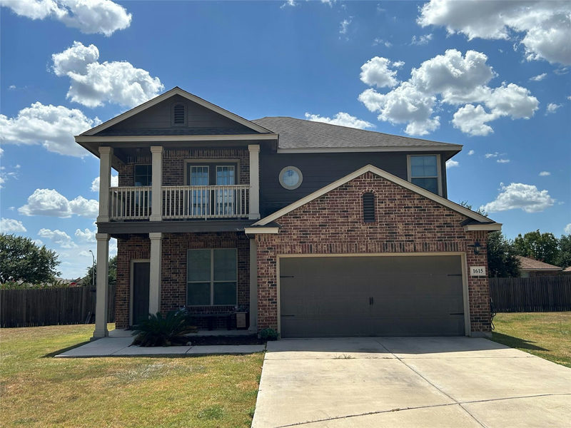 1615 Bluebell Cir — exterior