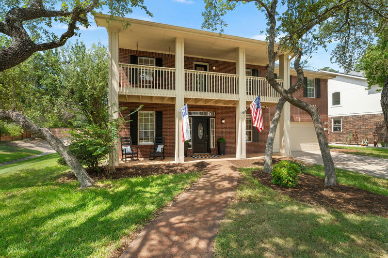 2307 Sharon Dr — exterior