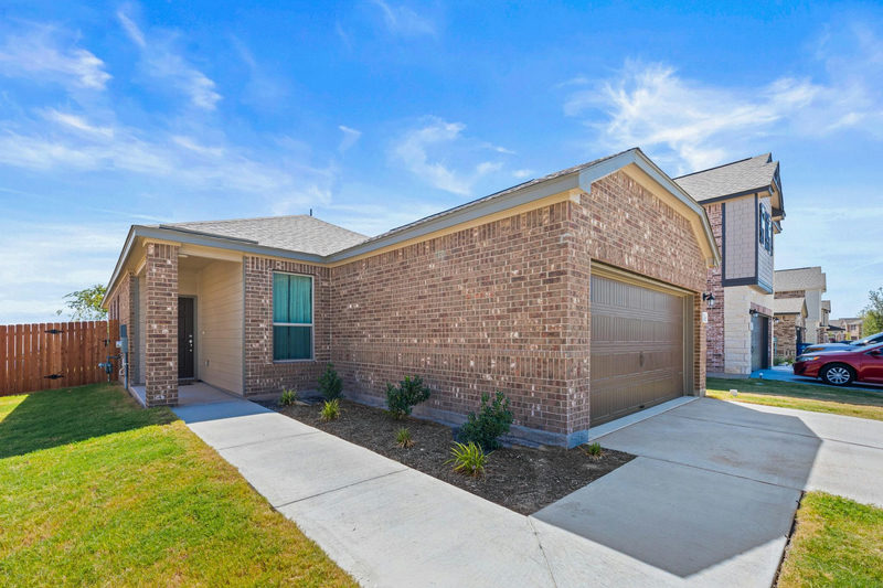 4027 Pinto Ln — exterior