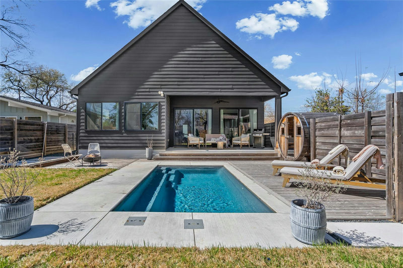 5907 Nancy Dr #1 — exterior