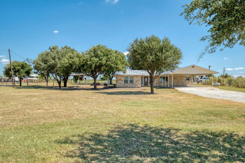 20960 Cameron Rd — exterior