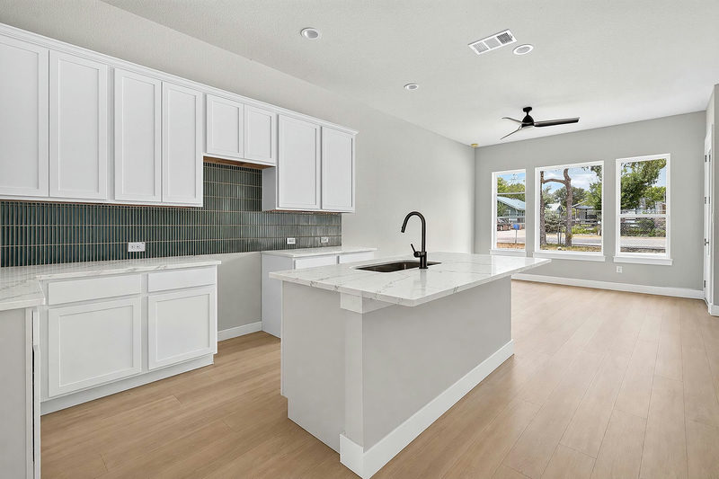 5001 Pecan Springs Rd #31 — exterior