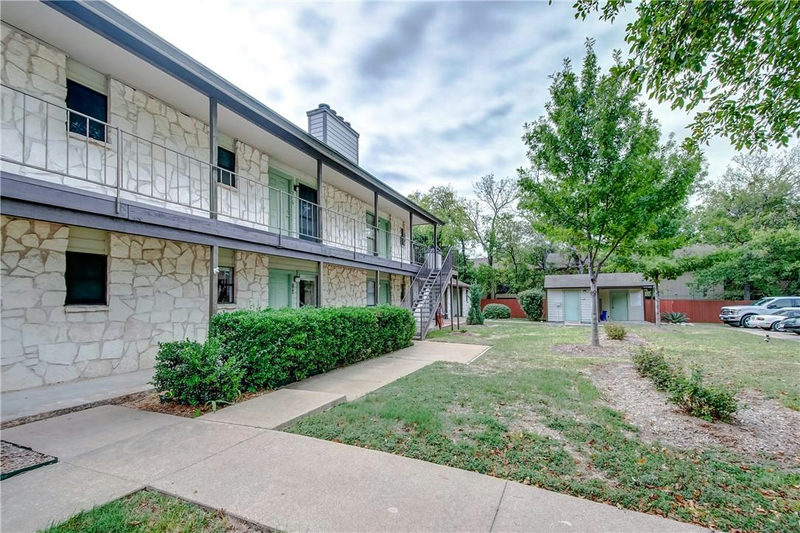 4307 S 1st St #108 — exterior