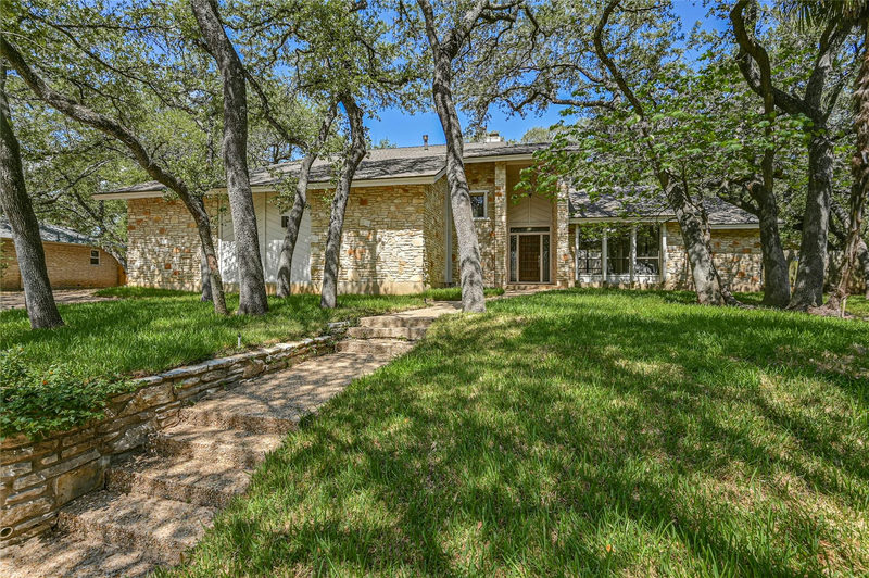 7704 Bramblewood Cir — exterior