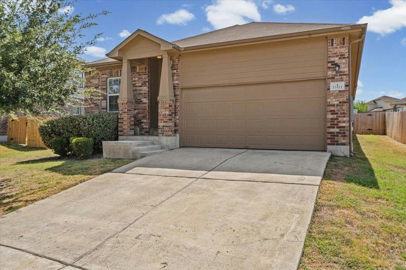 13513 Kearns Dr — exterior