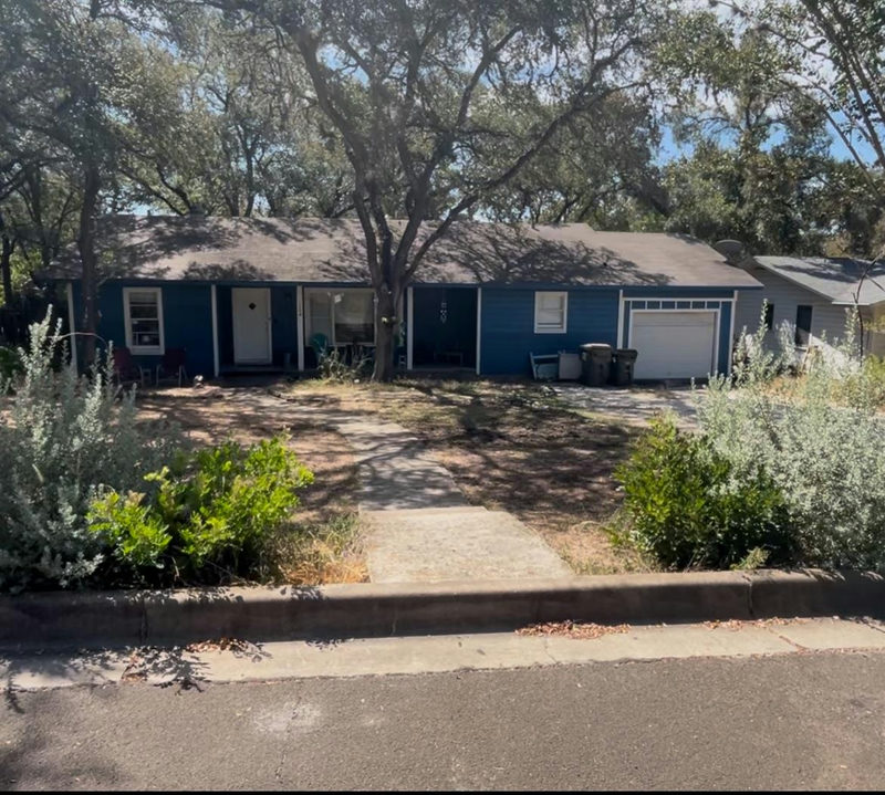 134 E Hillcrest Dr — exterior