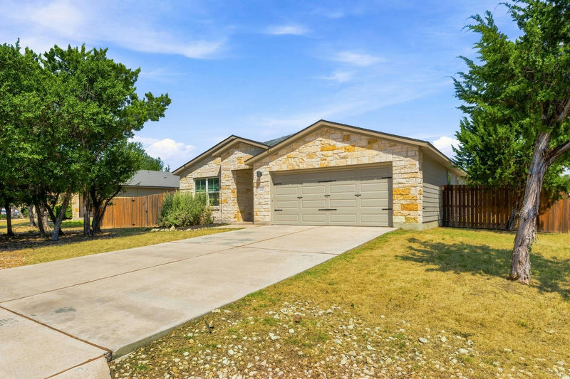 21720 Crystal Way — exterior