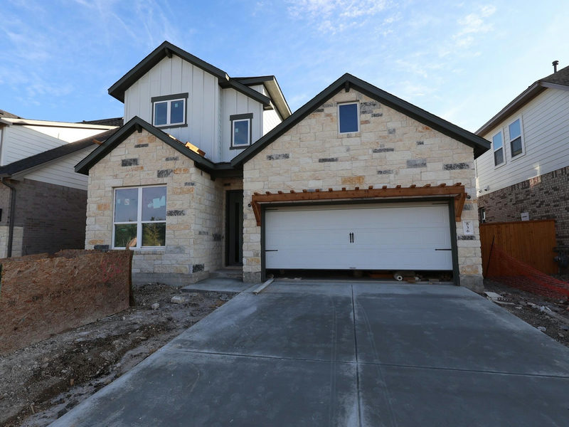 836 Corvallis Dr — exterior