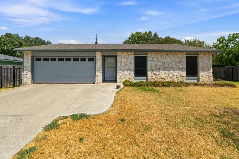 3102 Jeanne Marie Ct — exterior