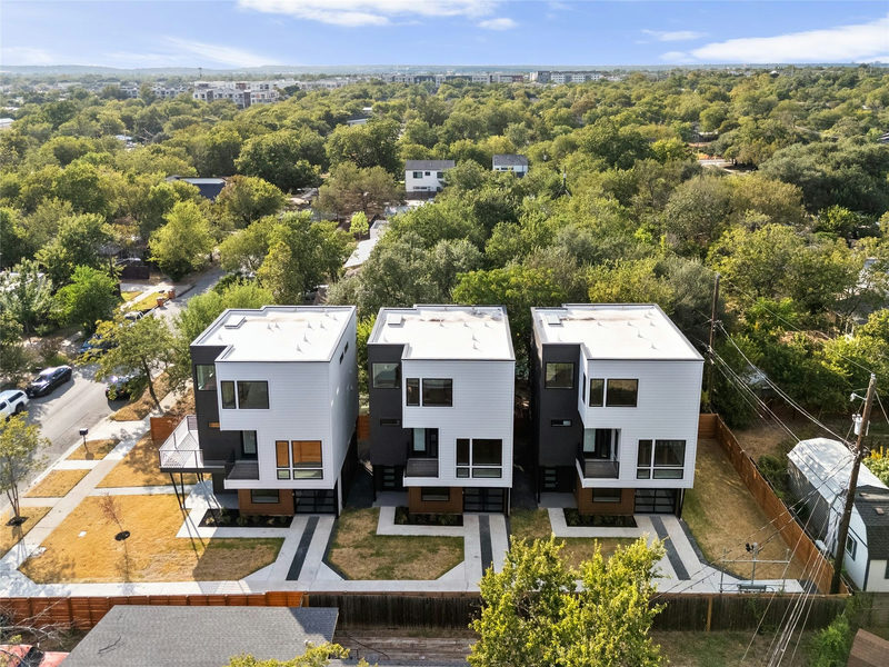 100 W Odell St #2 — exterior