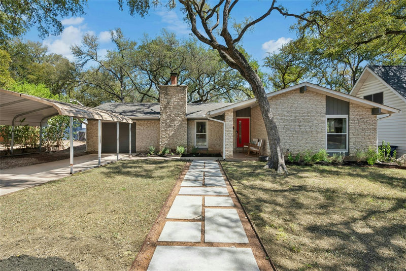 1904 Parkside Ln — exterior