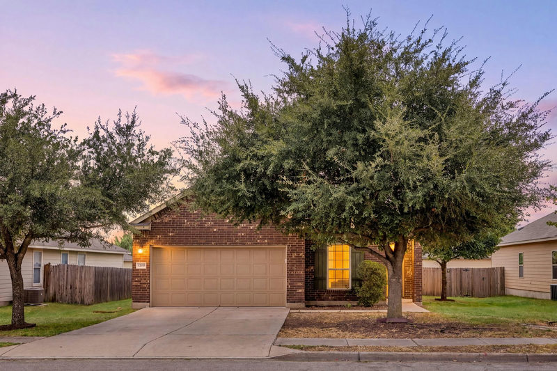 1200 Reagan Wells Dr — exterior