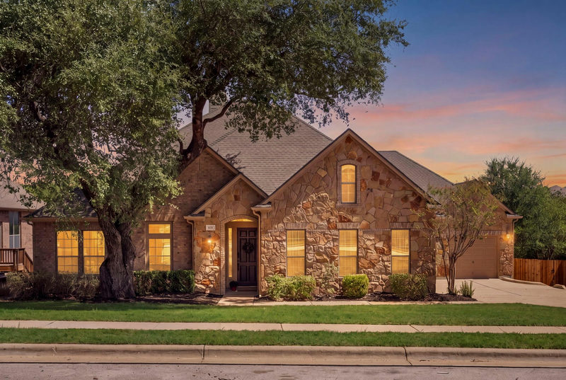 260 Longmont Ln — exterior