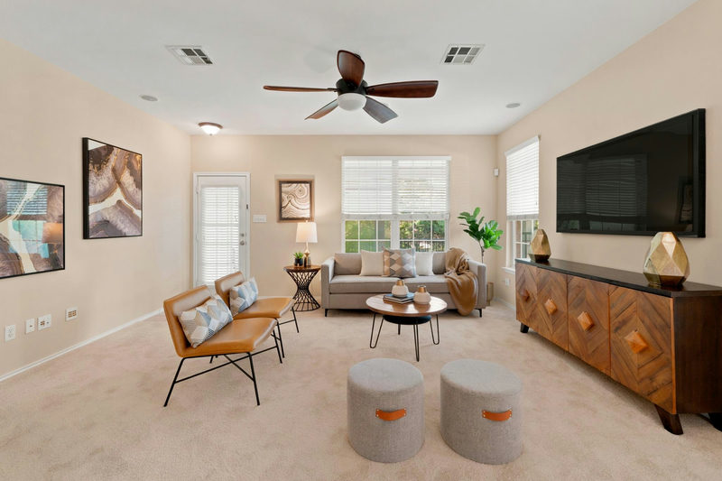 1900 Scofield Ridge Pkwy #202 — exterior