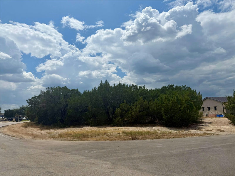 3800 CONSTITUTION Dr — exterior