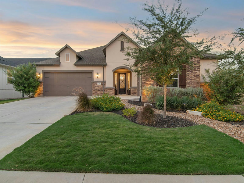 216 Sweeping Sage Ln — exterior