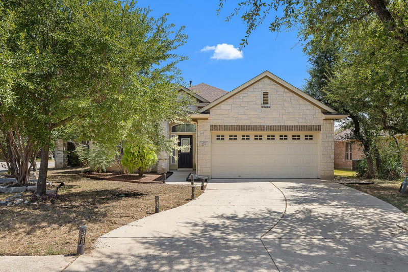 216 Cherry Laurel Dr — exterior