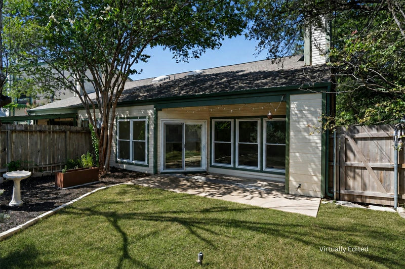 6501 Columbia Oaks Ct #10 — exterior
