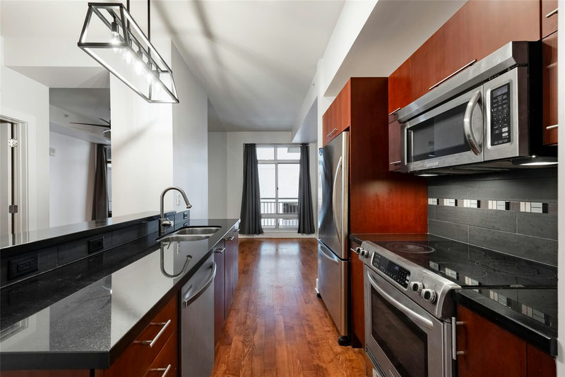 603 Davis St #708 — exterior