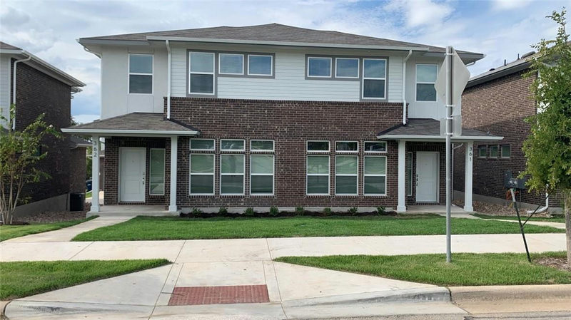 605 W South St #36 — exterior