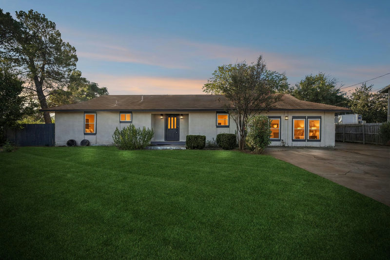 200 Seminole Rd — exterior