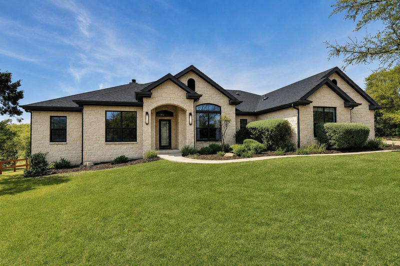 300 High Plains Dr — exterior