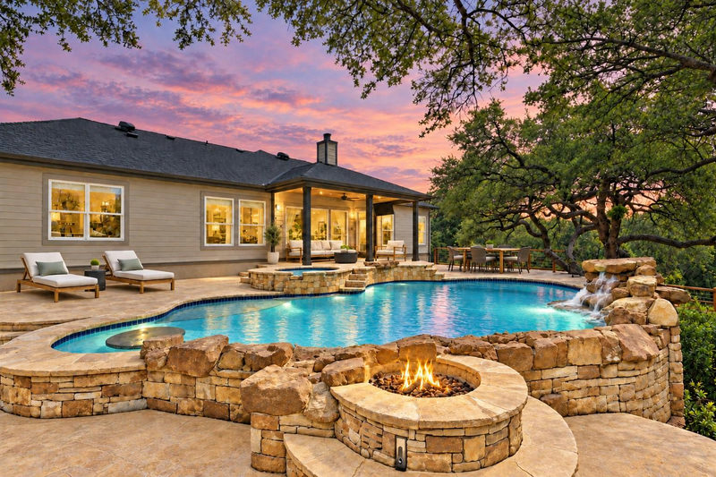 300 High Plains Dr — exterior