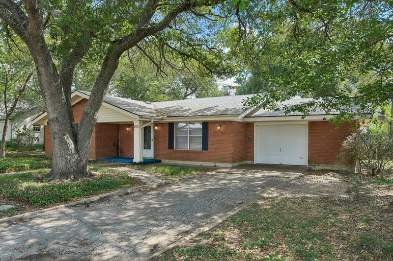 610 Mogonye Ln — exterior