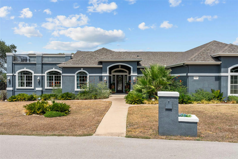 21508 Lake Park Dr — exterior