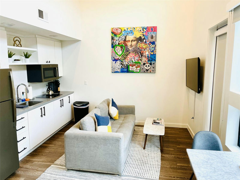 49 Navasota St #201 — exterior