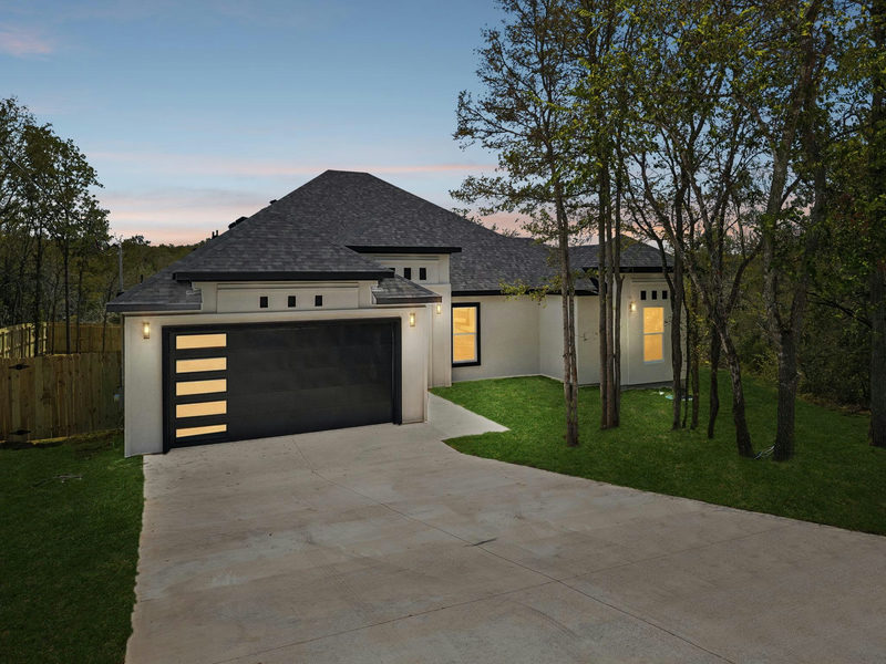 115 Diamond Head Dr — exterior