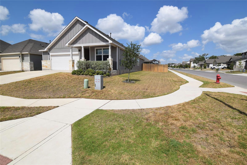 100 Corral Cv — exterior