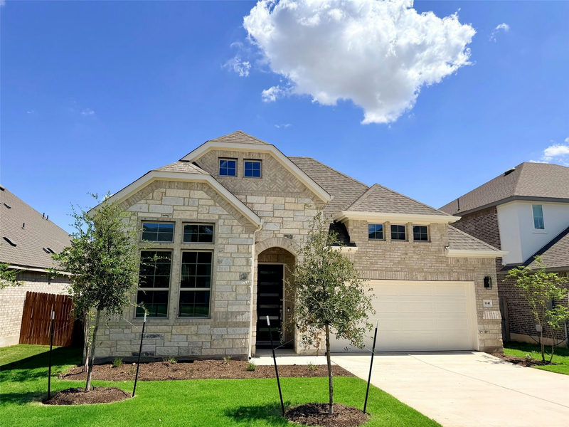 1141 Cole Estates Dr — exterior