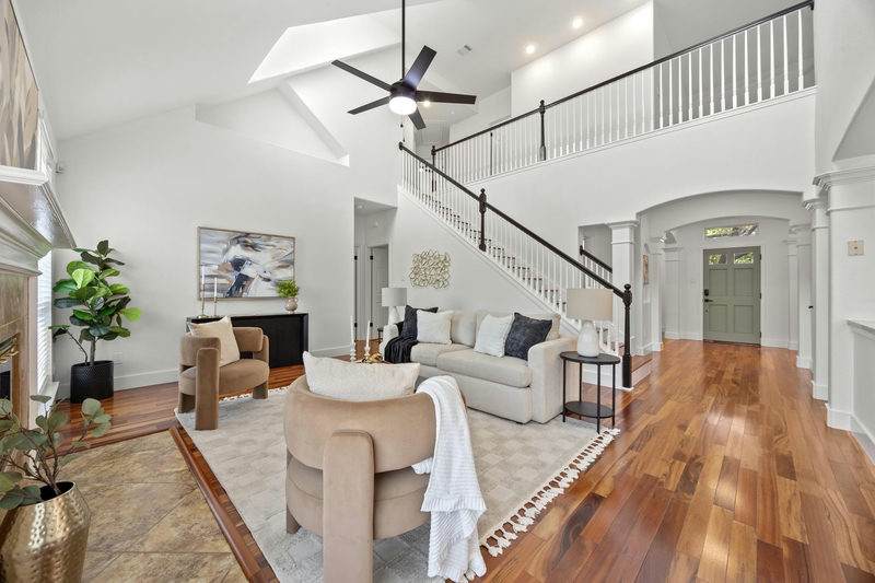 1245 Lacey Oak Loop — exterior