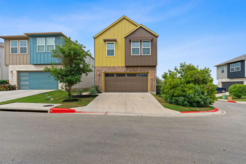 7120 Silver Star Ln — exterior