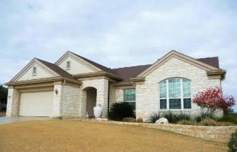 305 San Saba Dr — exterior