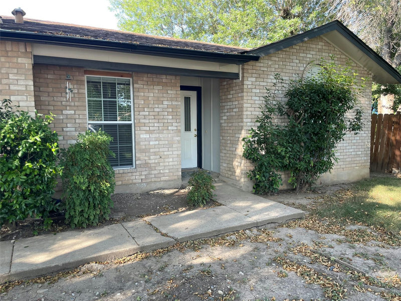 5700 Limerock Holw — exterior